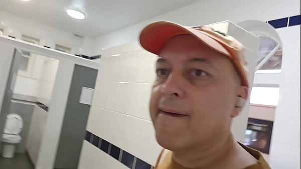 Cruising the Public Toilets at Waterloo East – Mature Daddy Hunt (June 2025)